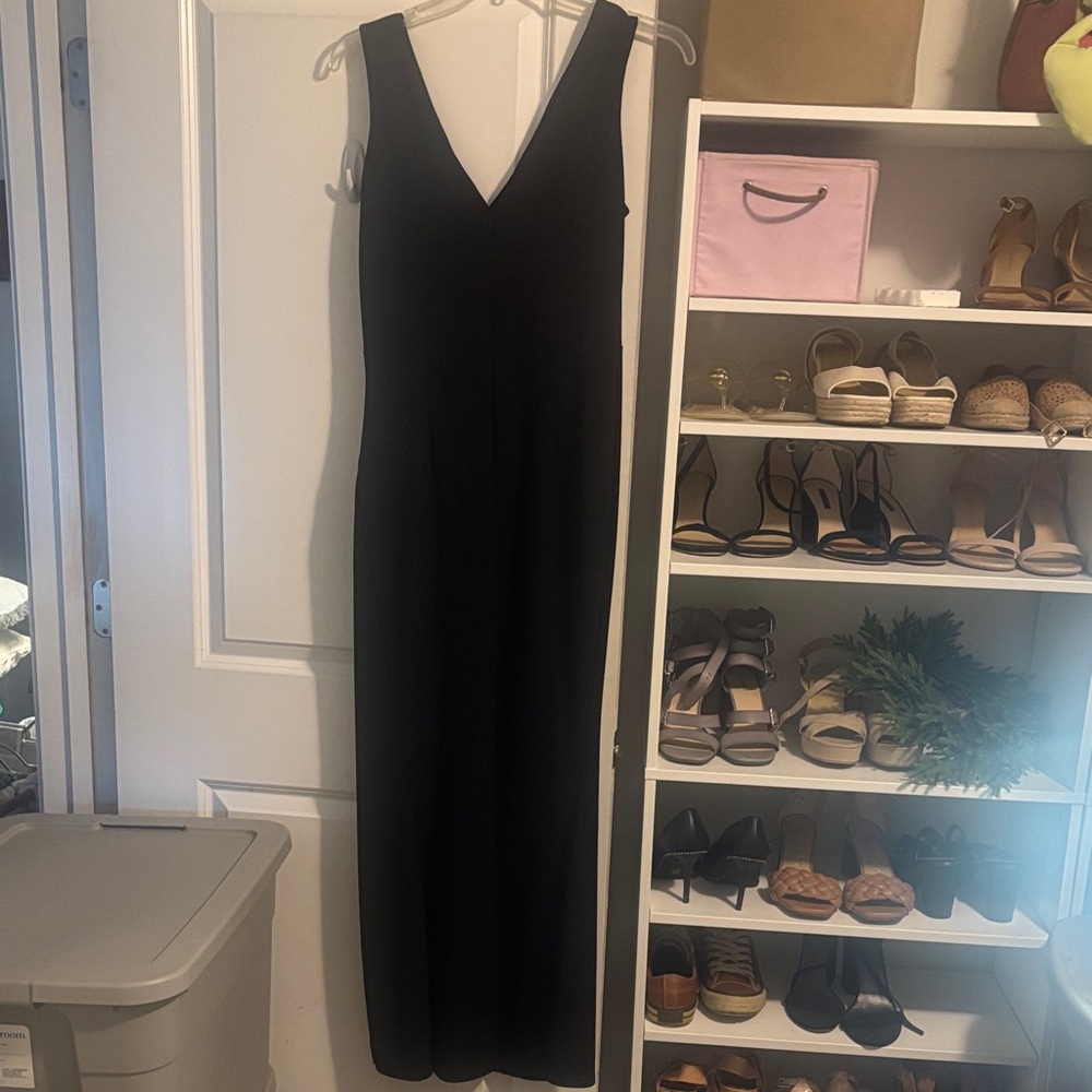 Chic Black Sleeveless Maxi Dress - Picture 6 of 6